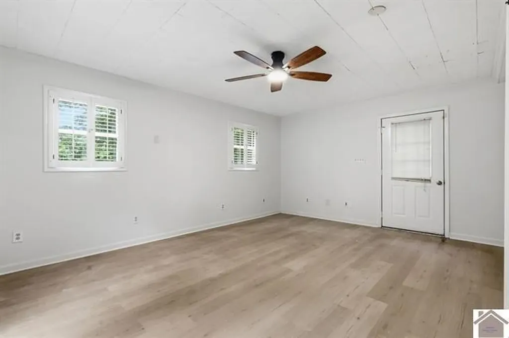130 Azelia Circle Paducah KY 42003