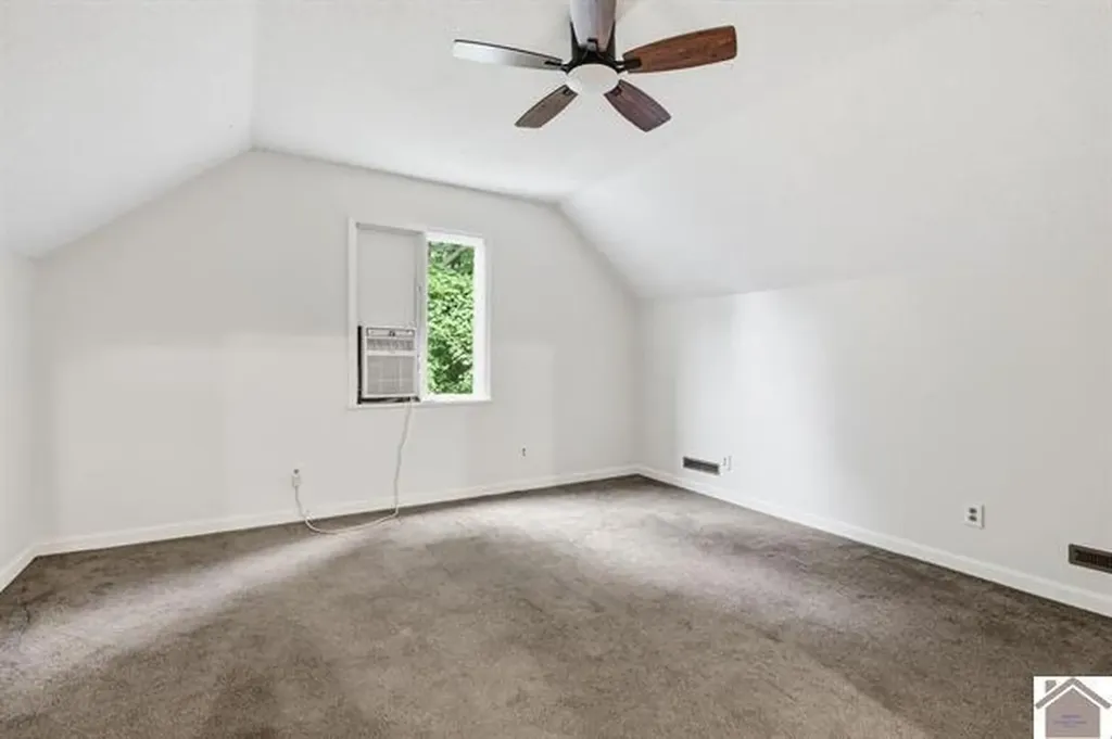 130 Azelia Circle Paducah KY 42003