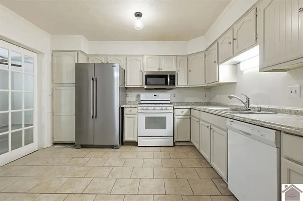 130 Azelia Circle Paducah KY 42003