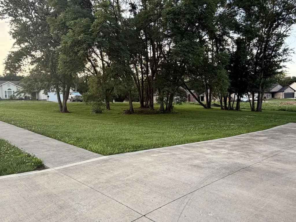 104 Elk Drive Stamping Ground KY 40379