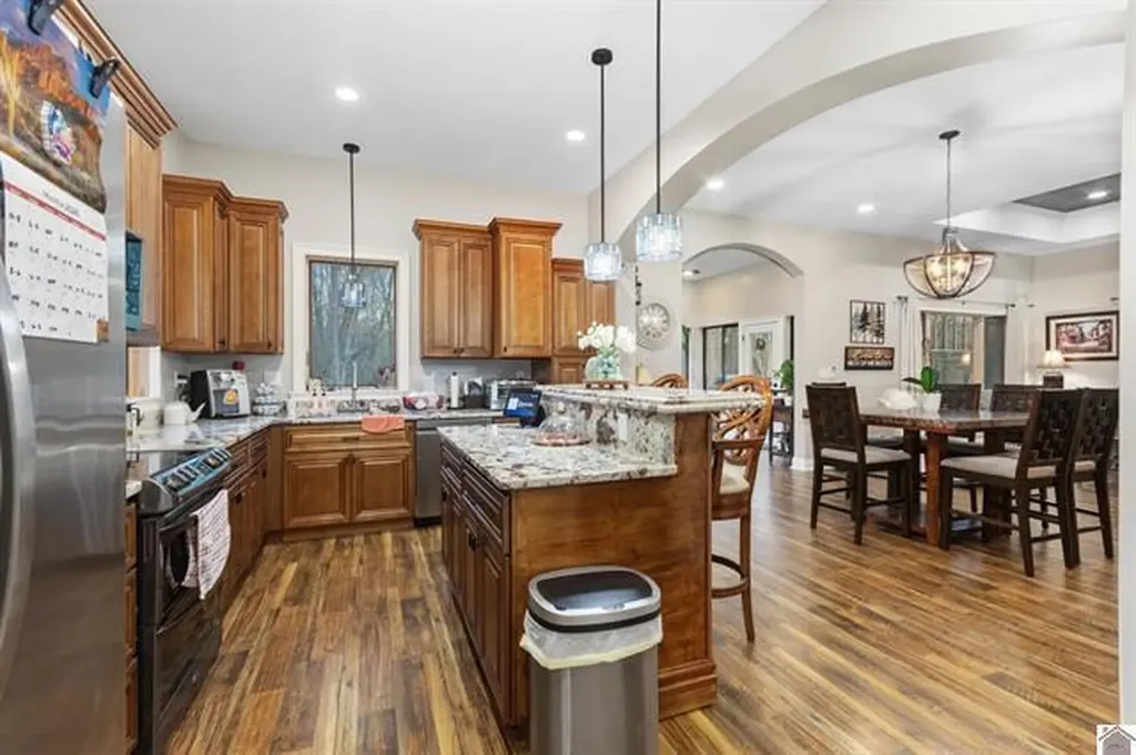 4880 Leonard Futrell Road Paducah KY 42001