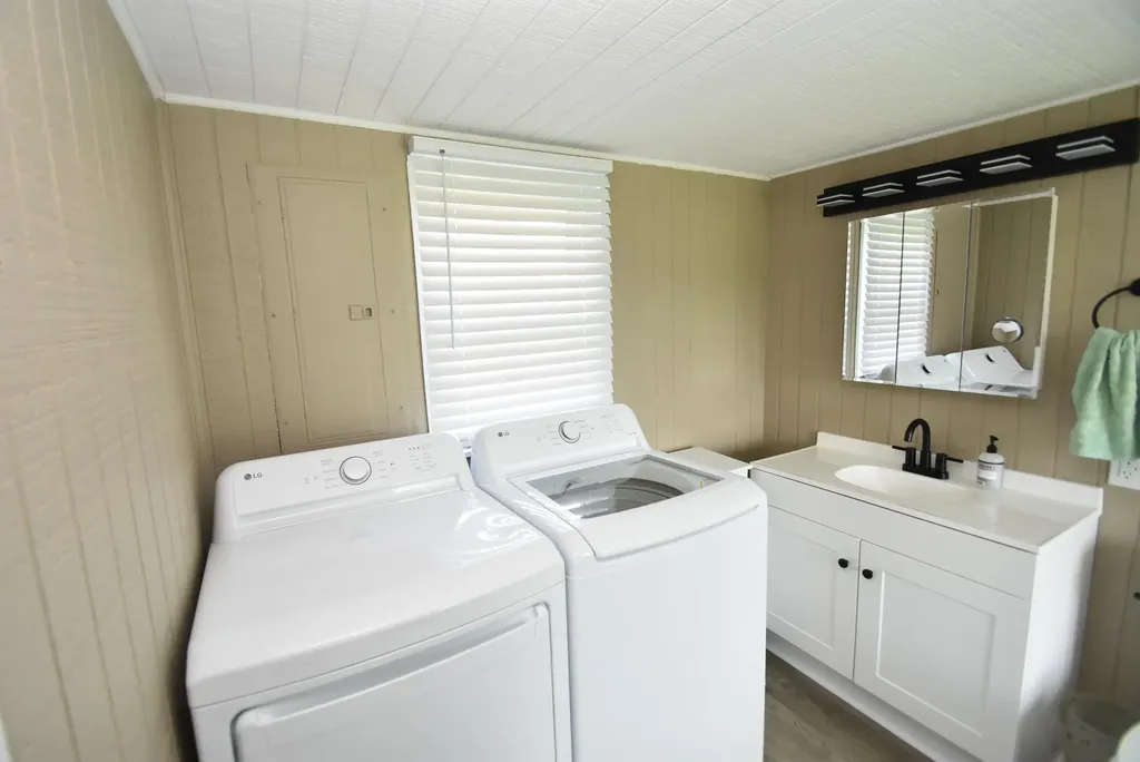 691 Fairview Road Salvisa KY 40372