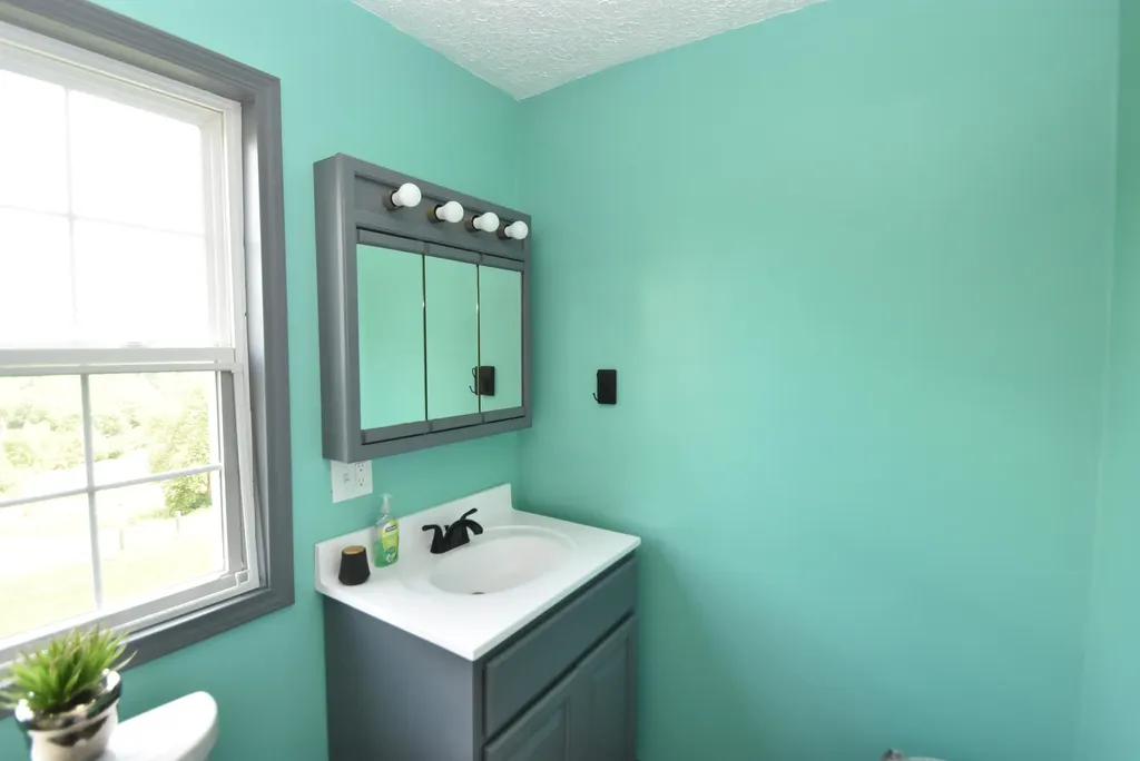 691 Fairview Road Salvisa KY 40372