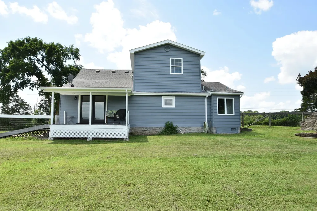 691 Fairview Road Salvisa KY 40372