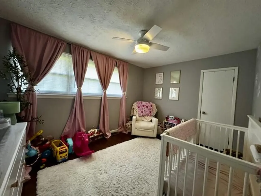 1010 W Chester Middlesboro KY 40965