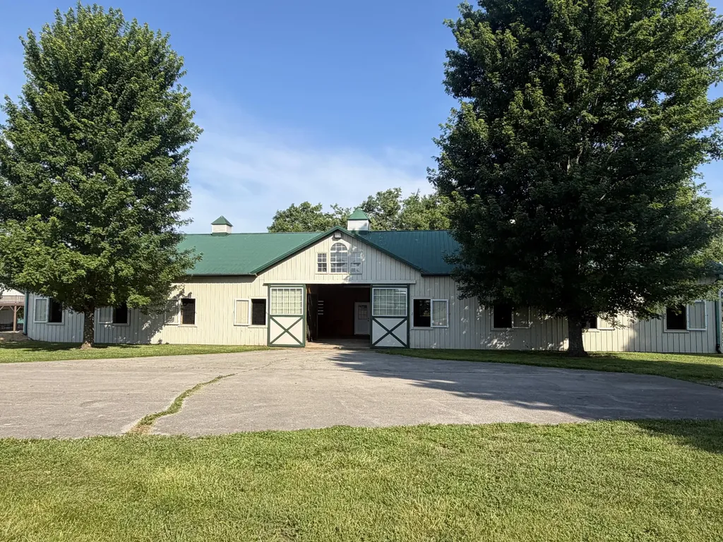 1070 Kidds Mill Road Versailles KY 40383