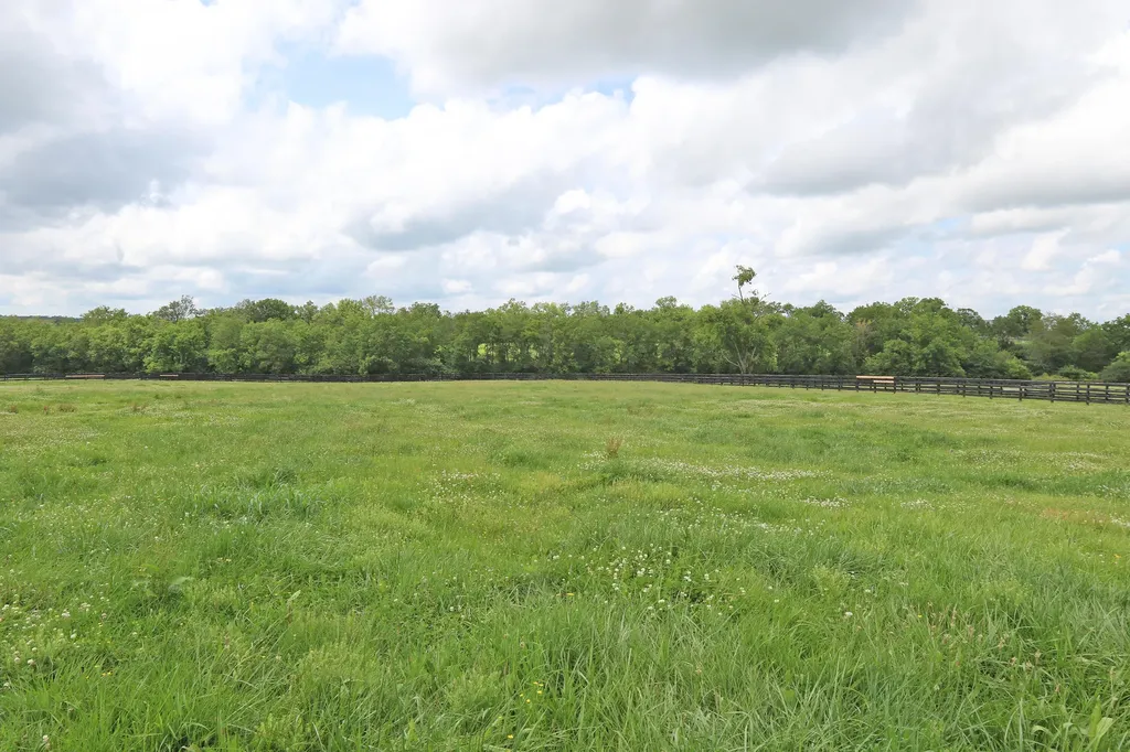 1070 Kidds Mill Road Versailles KY 40383