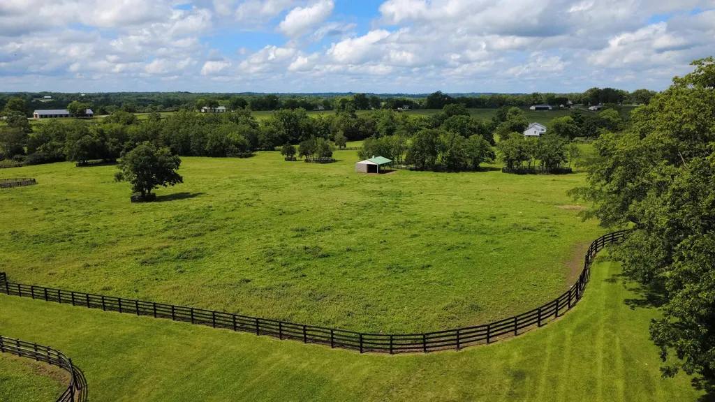 1070 Kidds Mill Road Versailles KY 40383