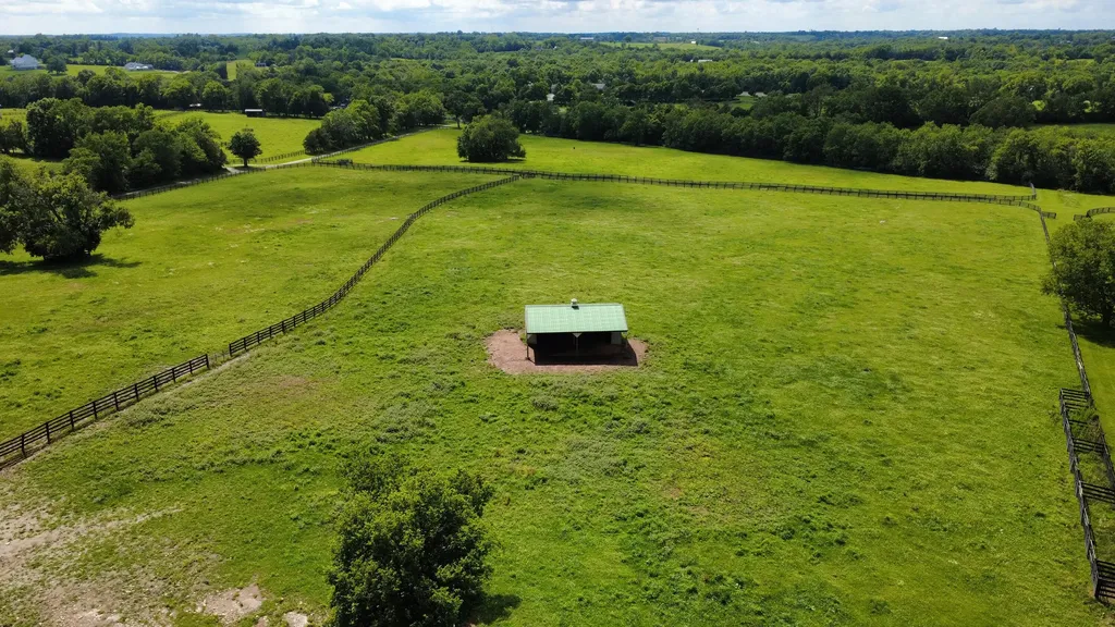 1070 Kidds Mill Road Versailles KY 40383
