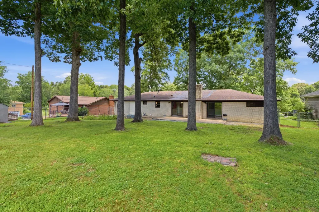 225 Nickell Heights Road Paducah KY 42003