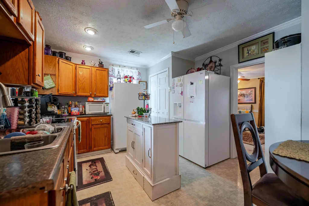913 Kirksville Road Richmond KY 40475