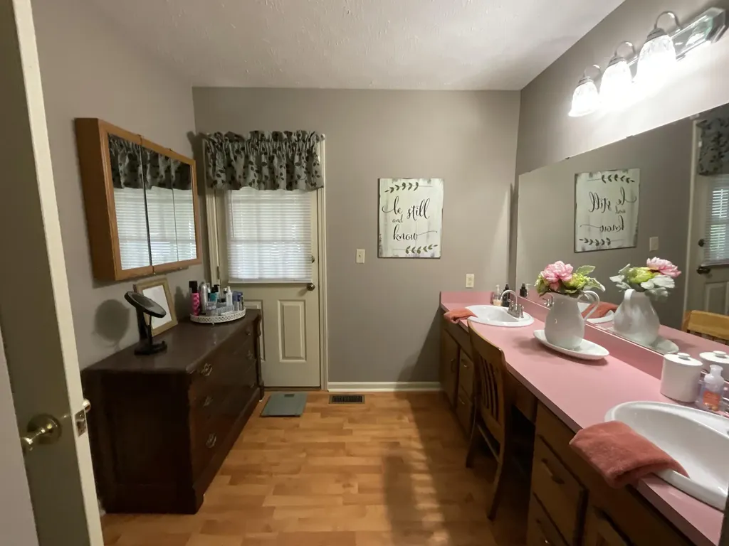 2790 Van Thompson Road Mt Sterling KY 40353