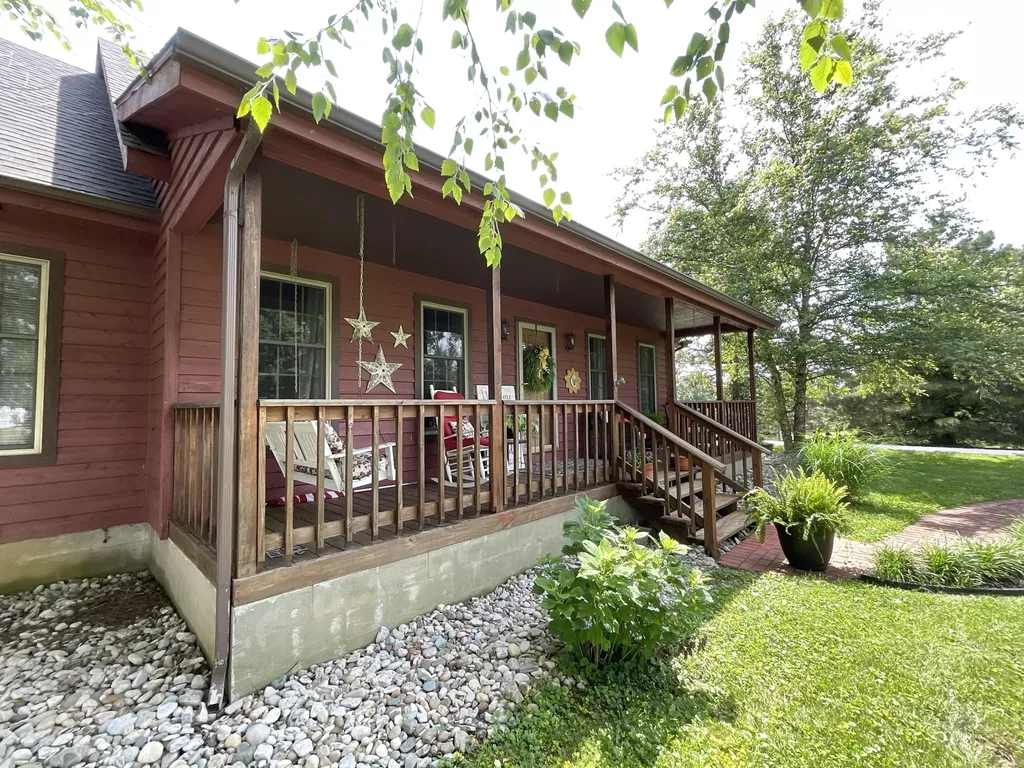 2790 Van Thompson Road Mt Sterling KY 40353