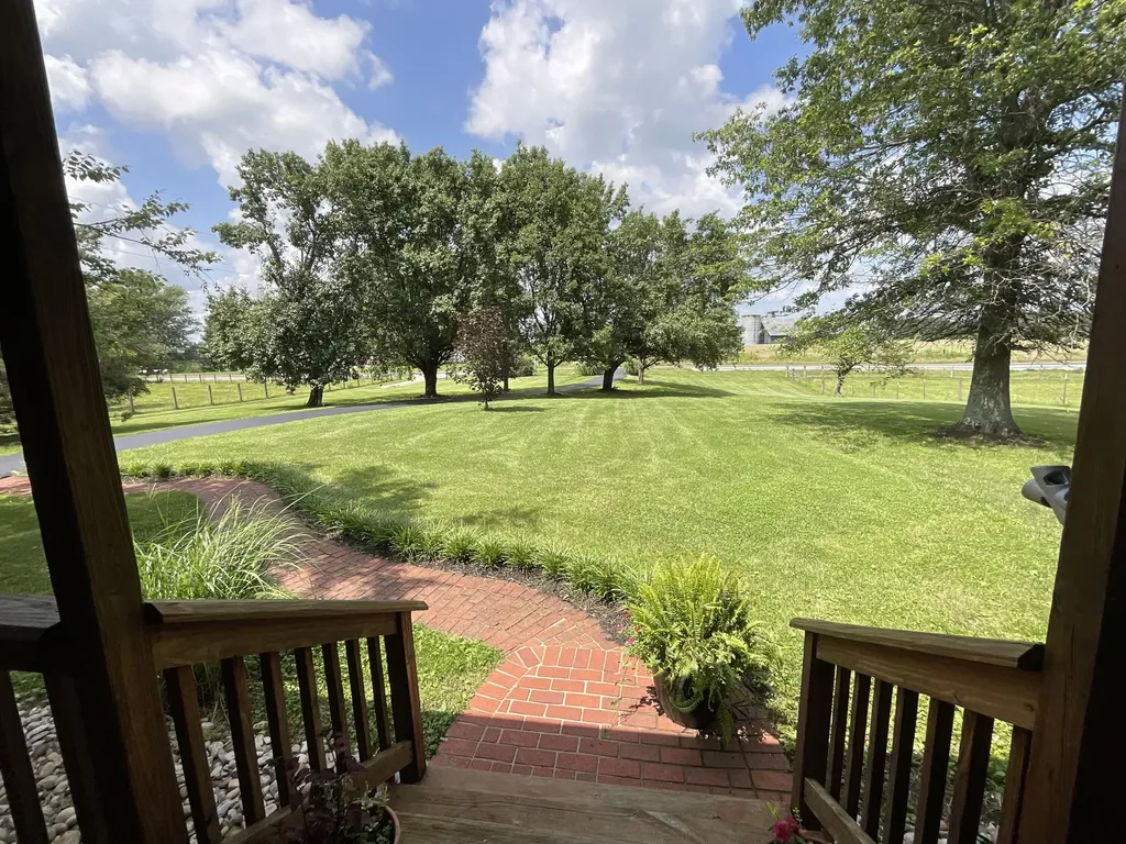 2790 Van Thompson Road Mt Sterling KY 40353