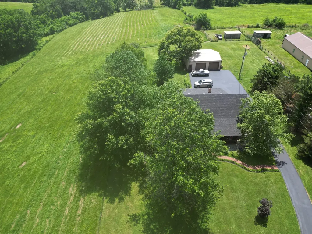 2790 Van Thompson Road Mt Sterling KY 40353