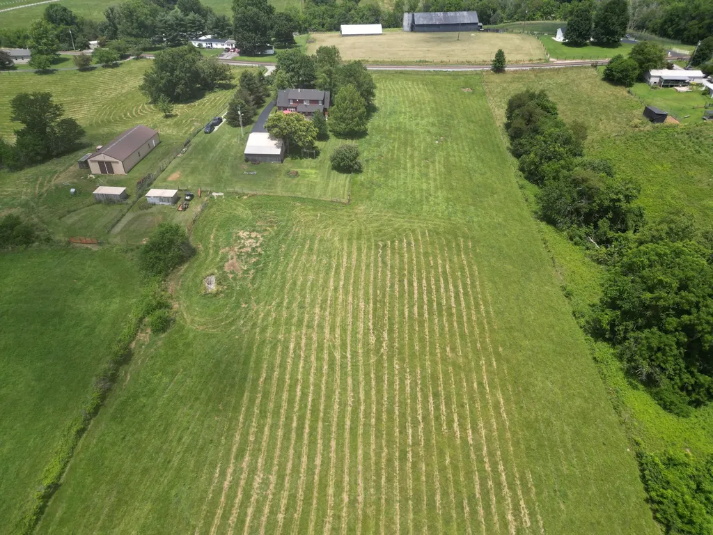 2790 Van Thompson Road Mt Sterling KY 40353