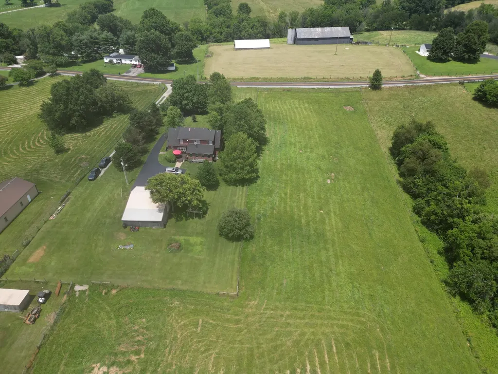 2790 Van Thompson Road Mt Sterling KY 40353