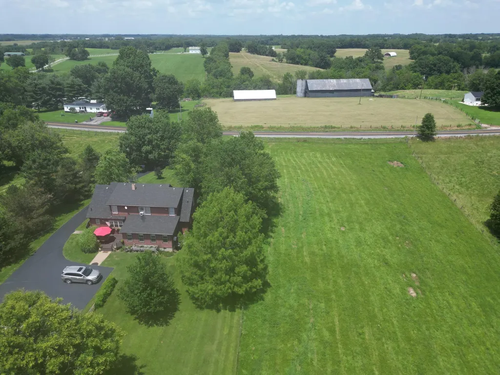 2790 Van Thompson Road Mt Sterling KY 40353
