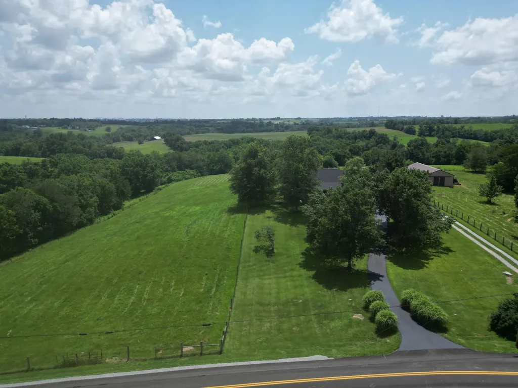 2790 Van Thompson Road Mt Sterling KY 40353