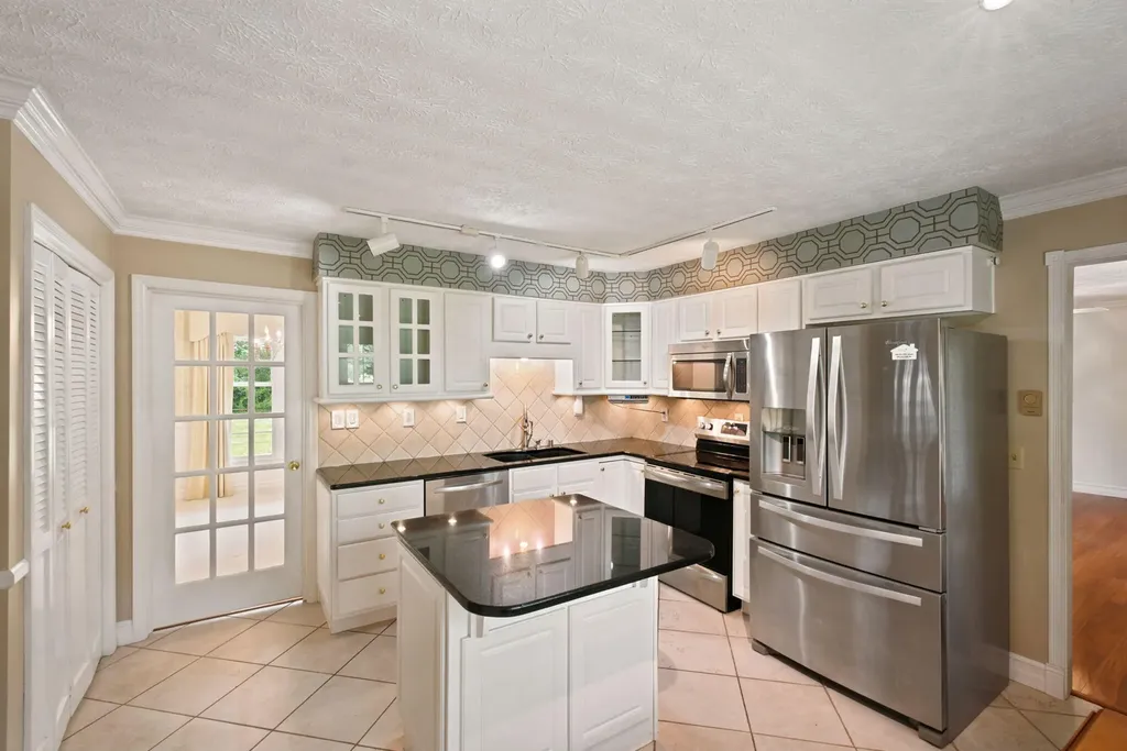 296 Elliston Richmond KY 40475