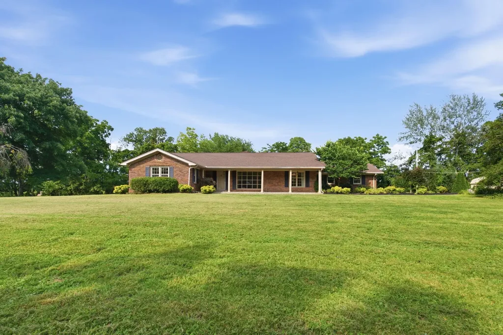 296 Elliston Richmond KY 40475