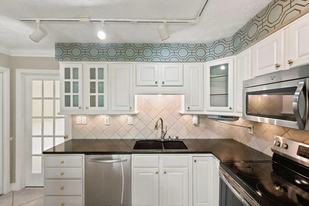 296 Elliston Richmond KY 40475