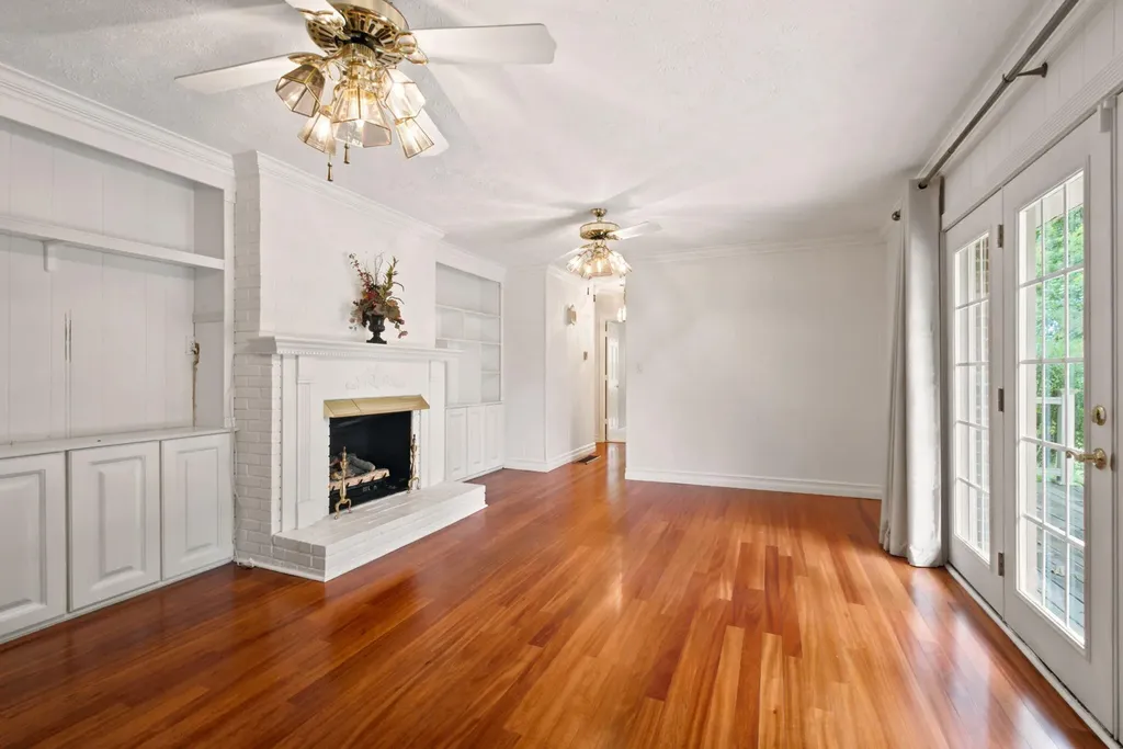 296 Elliston Richmond KY 40475