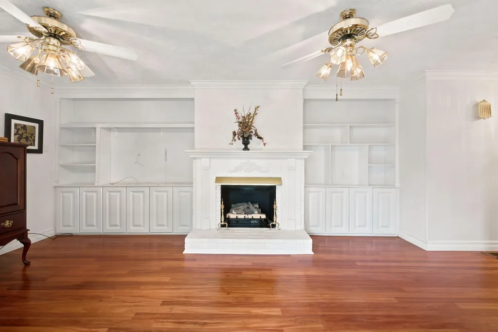 296 Elliston Richmond KY 40475