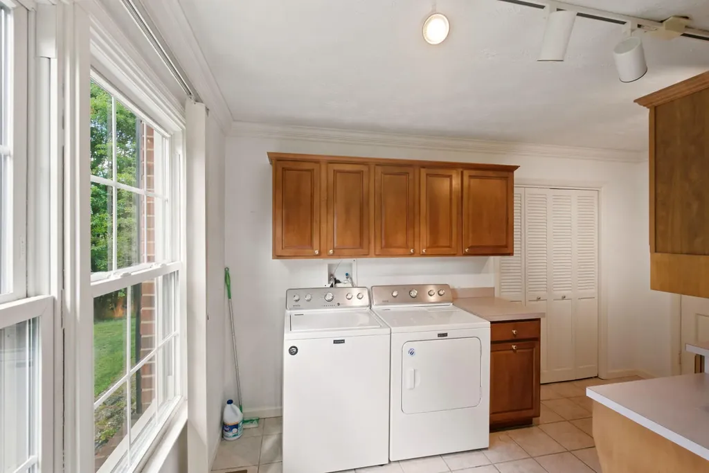 296 Elliston Richmond KY 40475