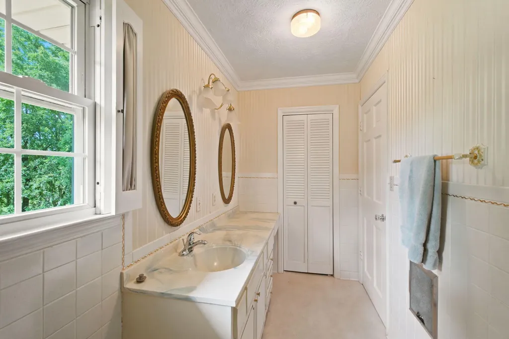 296 Elliston Richmond KY 40475