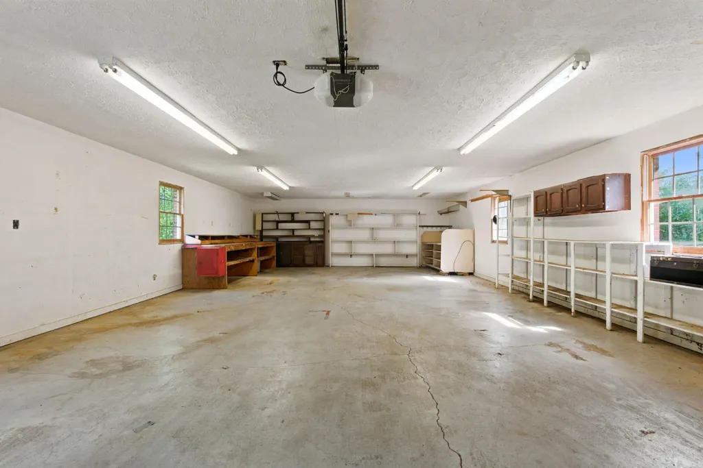 296 Elliston Richmond KY 40475