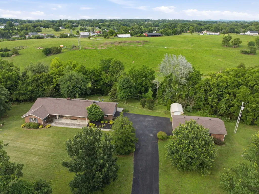 296 Elliston Richmond KY 40475