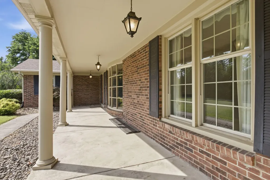 296 Elliston Richmond KY 40475