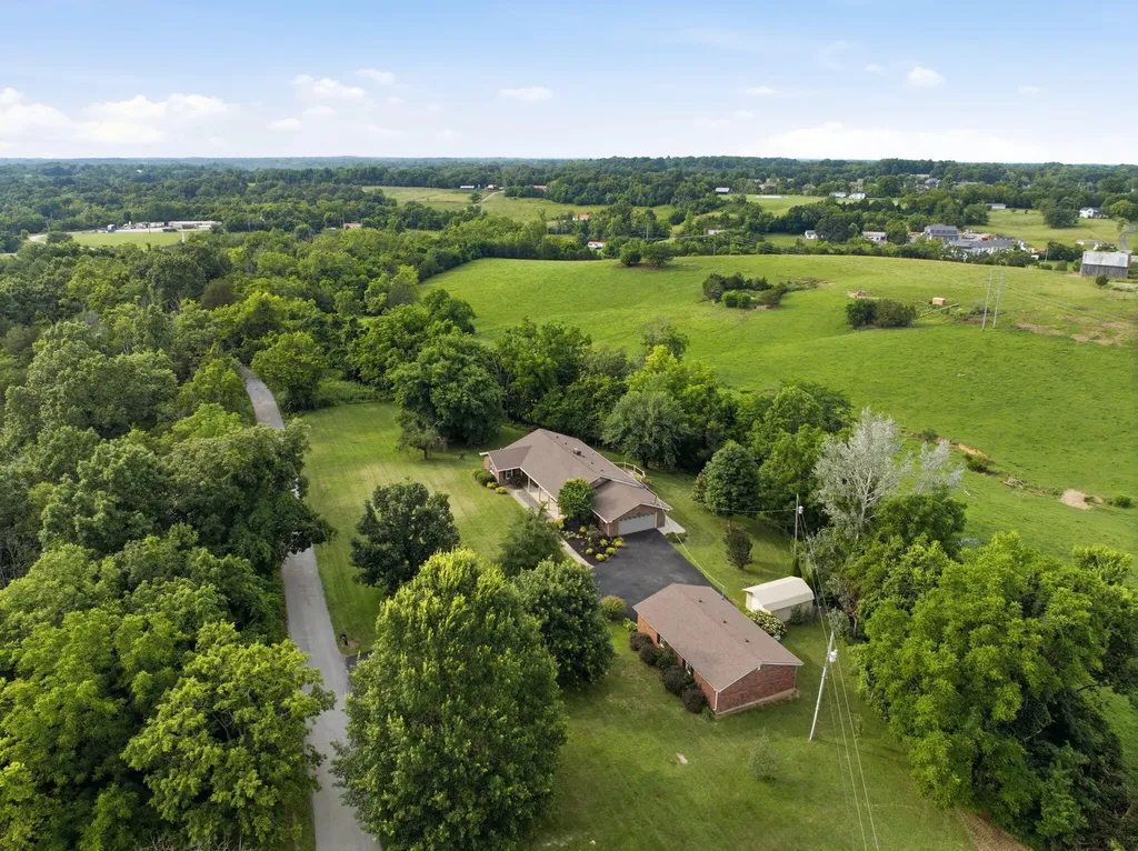296 Elliston Richmond KY 40475