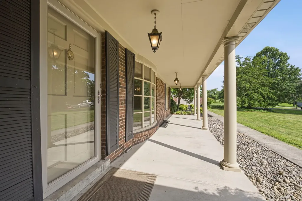 296 Elliston Richmond KY 40475