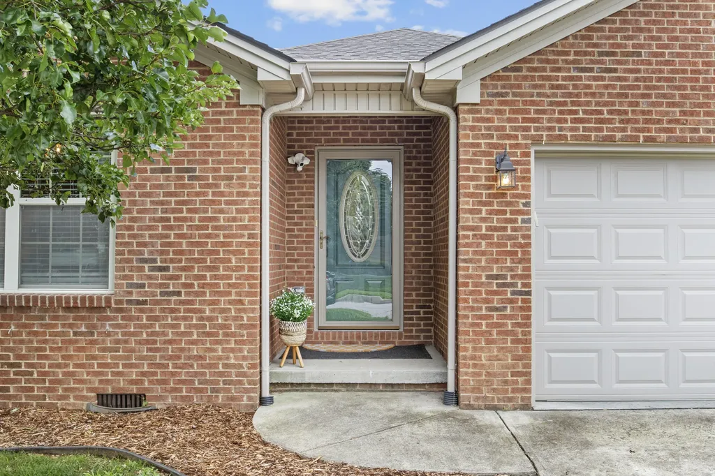 124 Bryants Trail Berea KY 40403