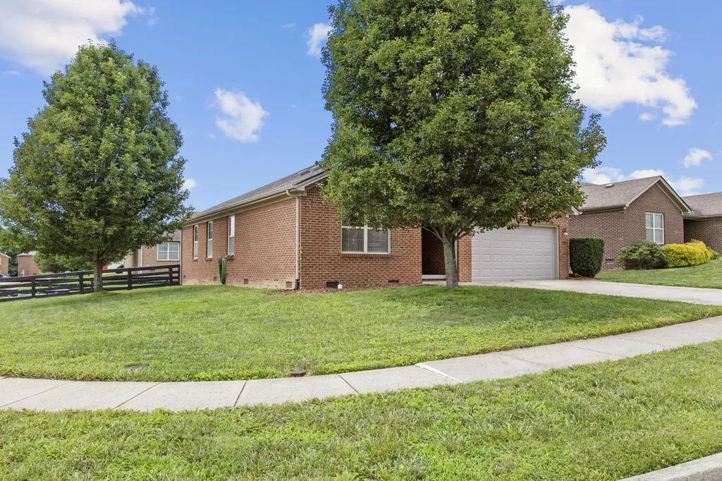 124 Bryants Trail Berea KY 40403