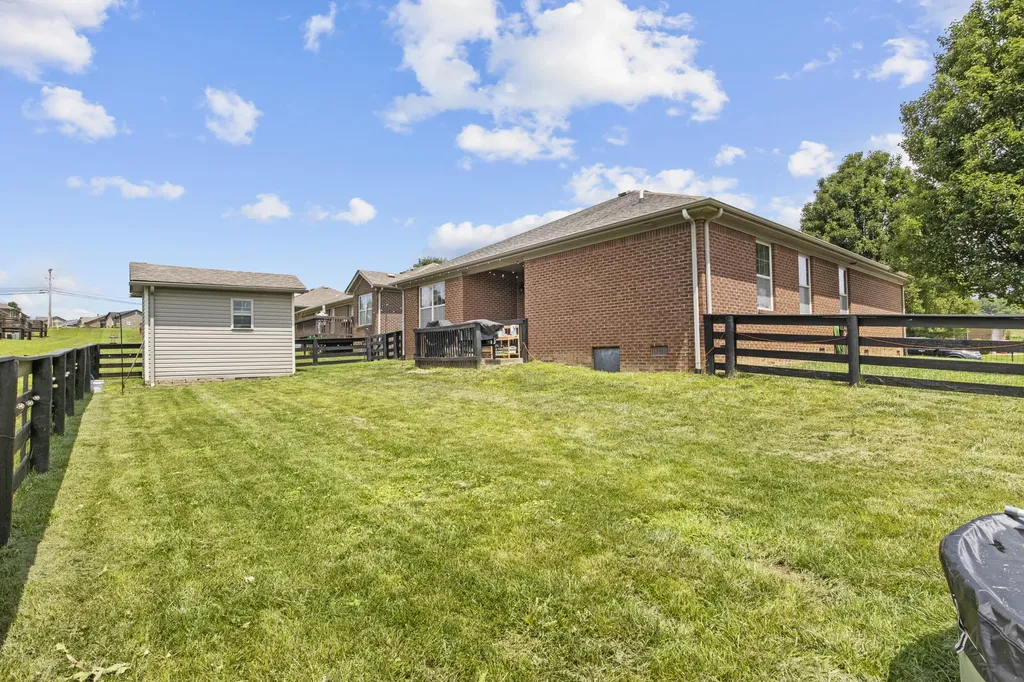 124 Bryants Trail Berea KY 40403