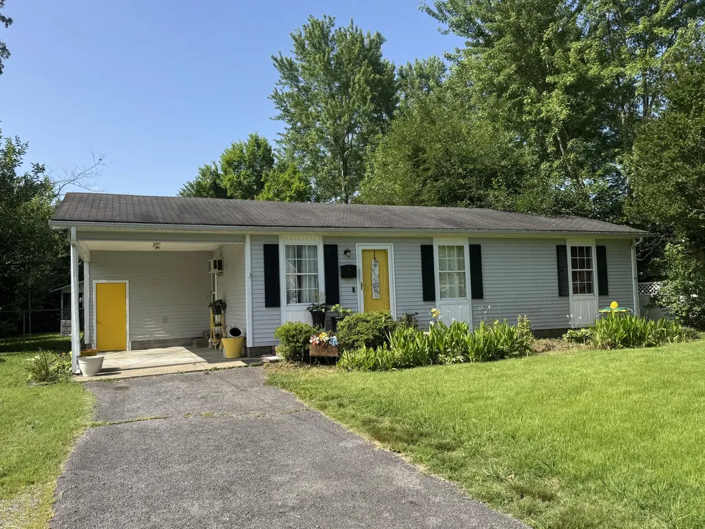1713 College Farm Road Murray KY 42071