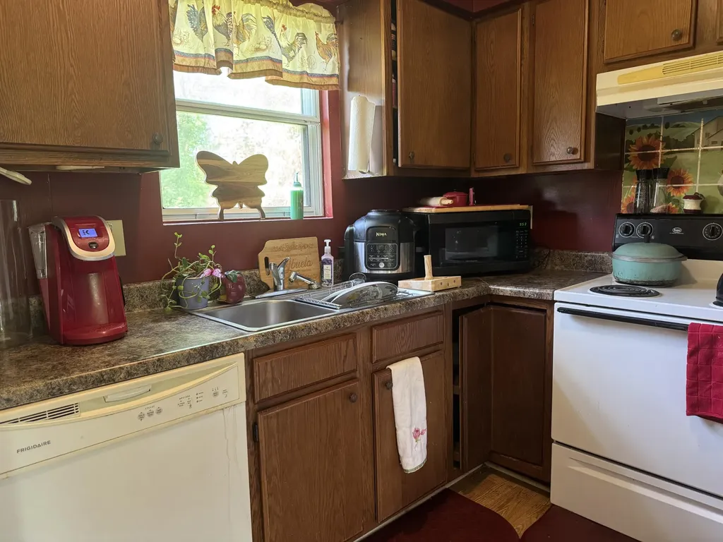 1713 College Farm Road Murray KY 42071
