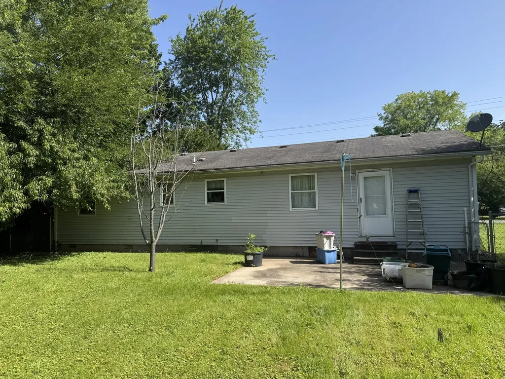 1713 College Farm Road Murray KY 42071