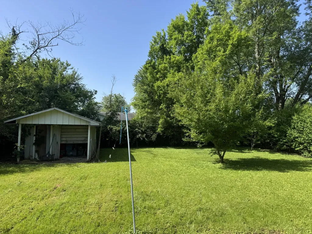 1713 College Farm Road Murray KY 42071