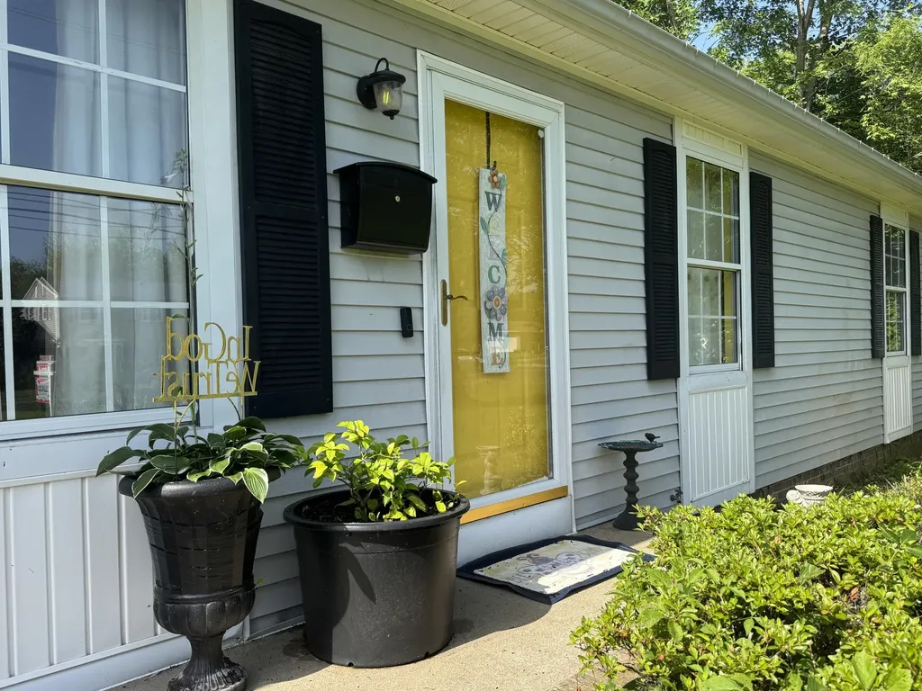 1713 College Farm Road Murray KY 42071