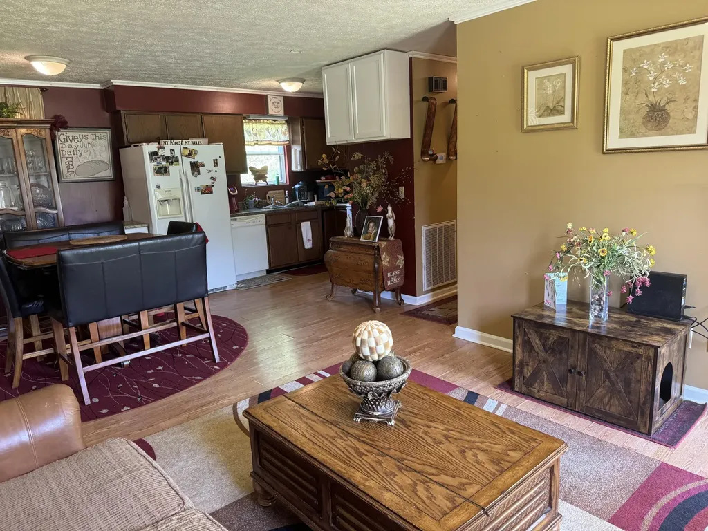 1713 College Farm Road Murray KY 42071