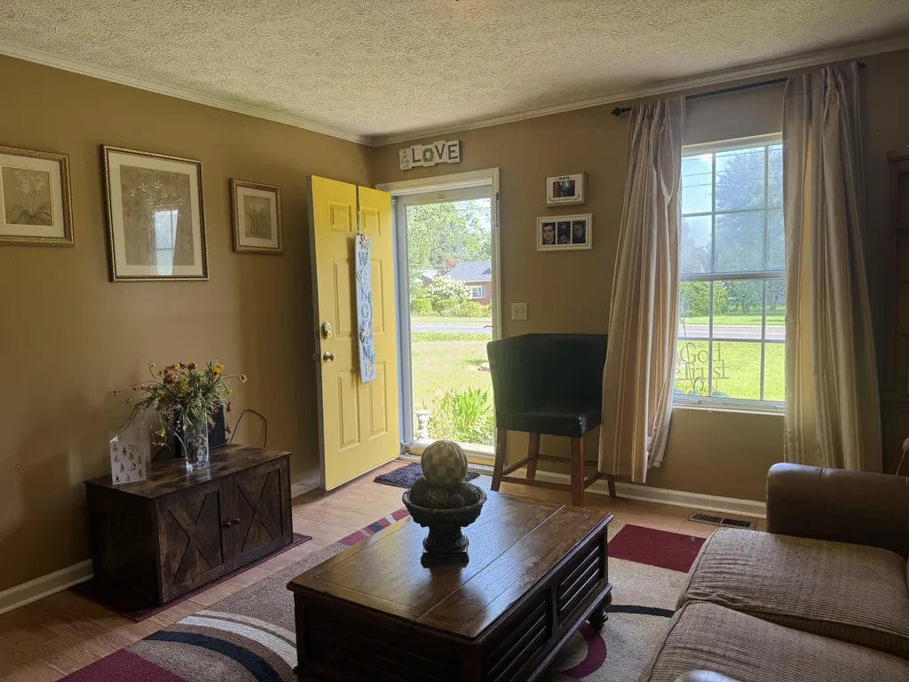 1713 College Farm Road Murray KY 42071