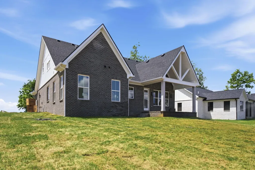 225 Madison Avenue Nicholasville KY 40356