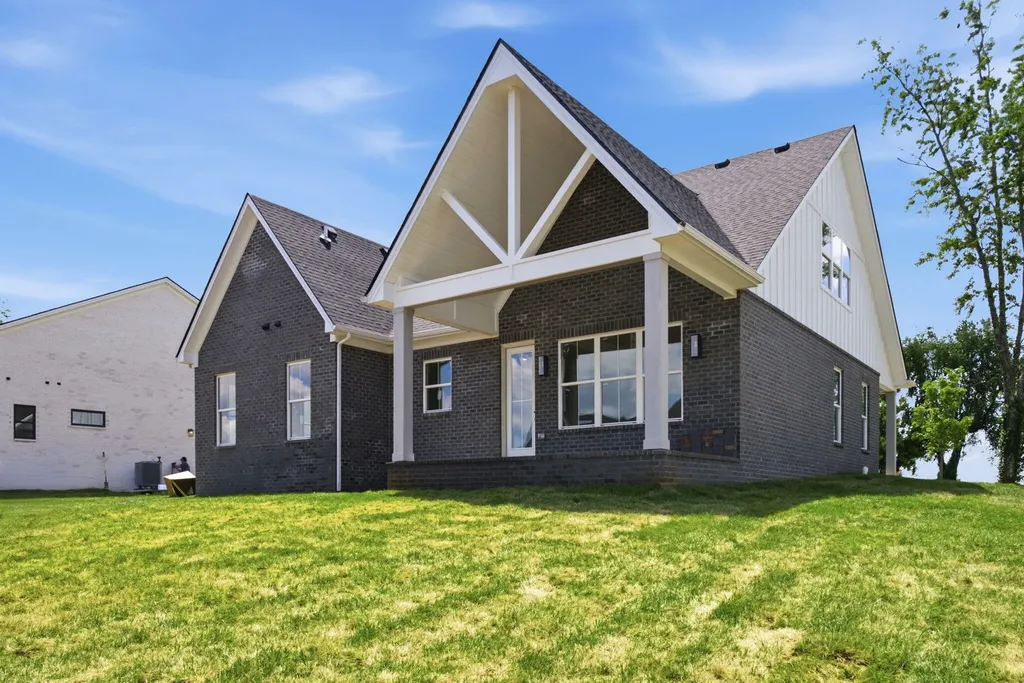 225 Madison Avenue Nicholasville KY 40356