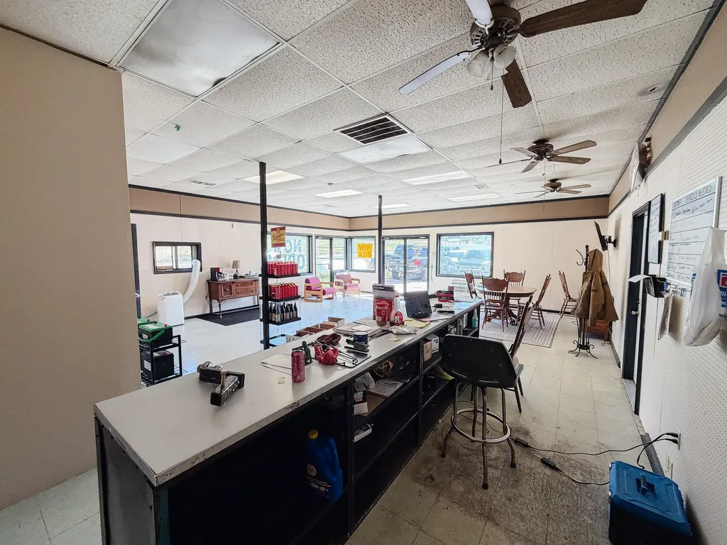 430 U.s. 62 Eddyville KY 42038