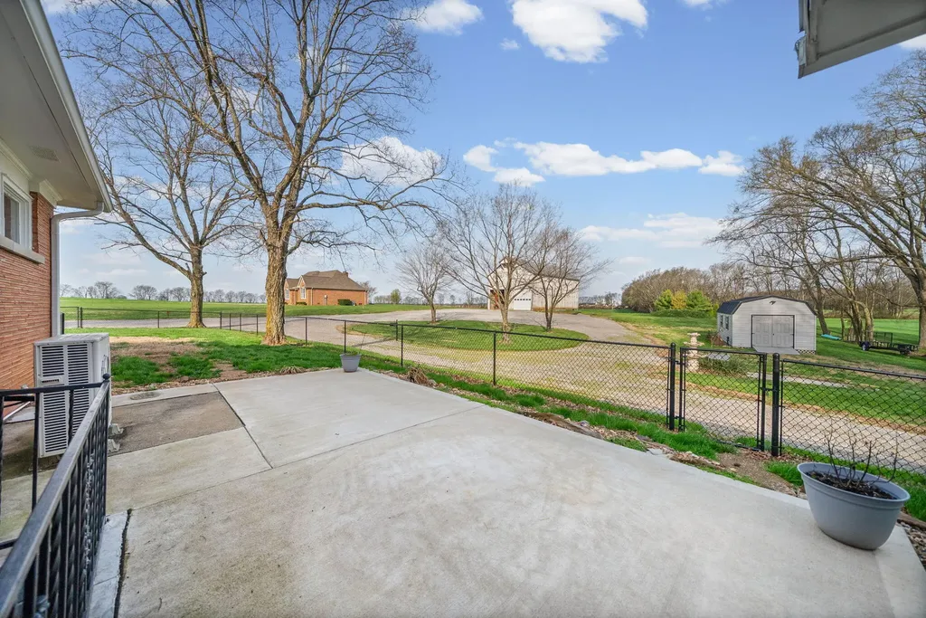 4540 Canton Pike Hopkinsville KY 42240
