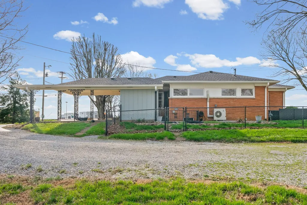 4540 Canton Pike Hopkinsville KY 42240